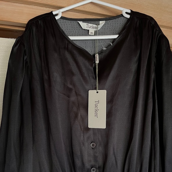 Tucker NYC Black Dress - Picture 2 of 4